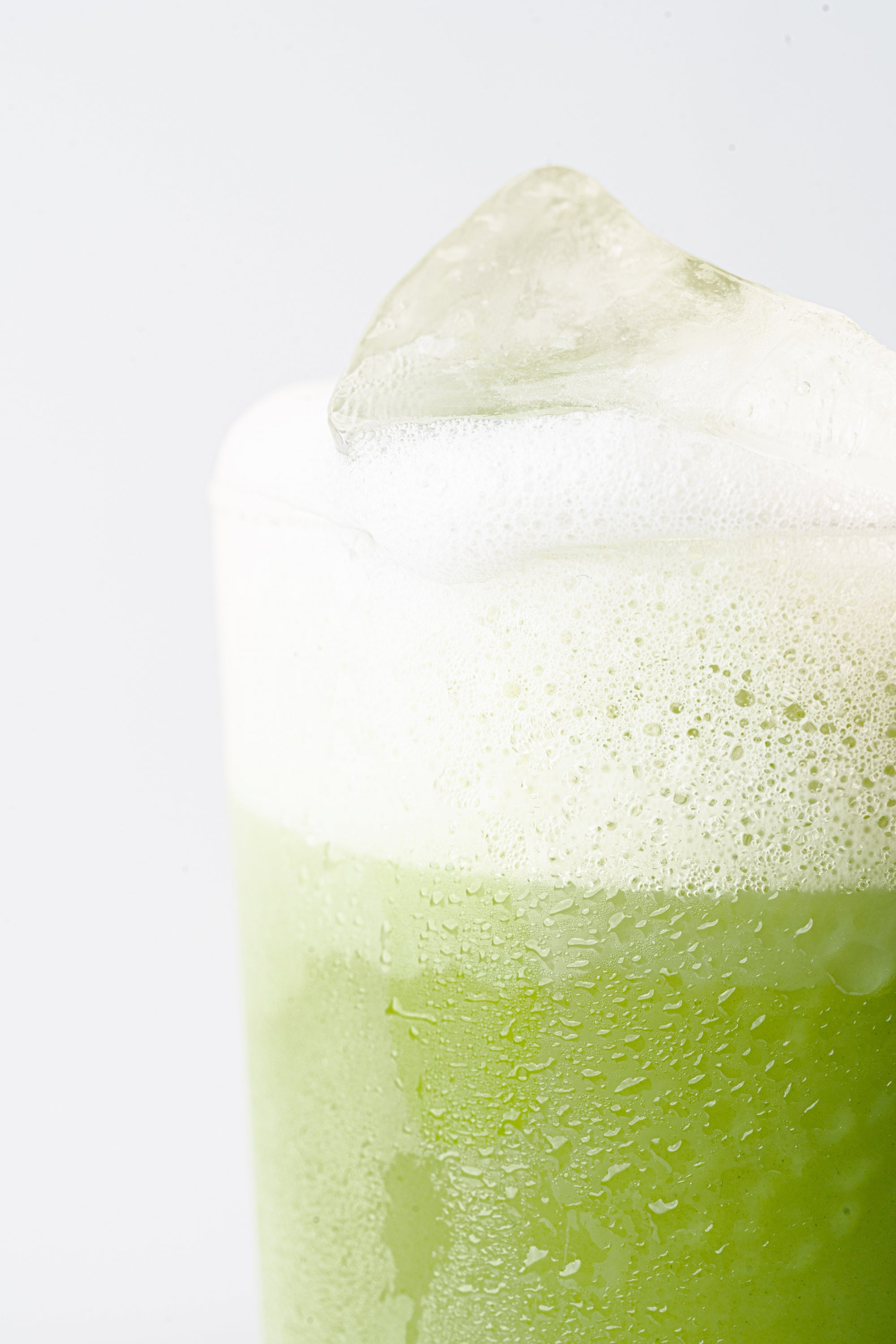	•	Matcha Cérémonie Bio Louva Matcha, thé vert japonais d’Uji Kyoto, boîte 40g
	•	Boîte de matcha de cérémonie bio, thé vert premium en poudre, 40g